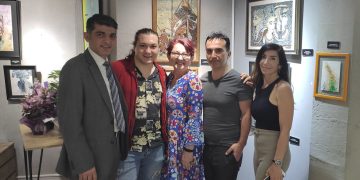 Ayfer Yelken “Stargate” adlı karma sergiye 4 eserle katıldı