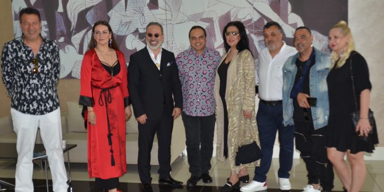 Murat Başaran İstanbul Ataşehir de verdiği seminerde ünlülere bilinçaltı kodlaması yaptı