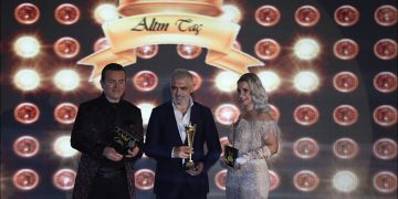 Yılın en başarılı iş insanı ödülü Metin Durmaz’ın oldu