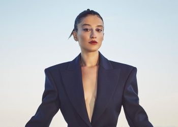 Son dönemin sevilen sanatçısı Melike Şahin JJ ARENA sahnesinde