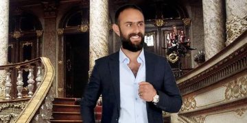 Başarılı iş insanı Senan Alagöz siyasete atılıyor