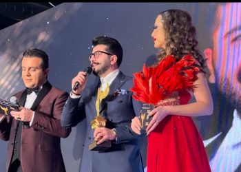 Dr. Mert Gençoğlu başarısını aldığı ödülle perçinledi