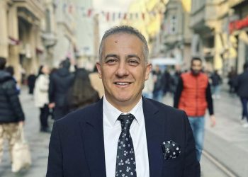 Cihan Baba: Deprem bölgelerinden gelen öğrenciler toplam kontenjana eklenmeli