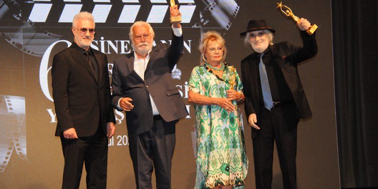 En centilmen gazeteci Yaşar Şenyüz’e “Yaşam Boyu Meslek ve Onur Ödülü”