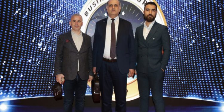 Altın İnci’den An Eğitim Kurumları’na ödül