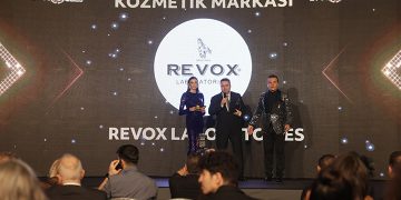 Revox Laboratories’e ‘Yılın En İyi Kozmetik Markası’ ödülü verildi