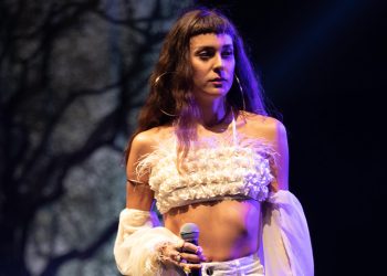 Altın Güvercinli sanatçı Den Ze’den yeni tekli “Güzel Değil”