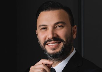 Avukat Mülhan Tümer, Mesleki Yolunu ve Renkli Sosyal Hayatını Anlatıyor!