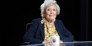 Türk sanat müziğinin duayen sanatçısı Nesrin Sipahi vefat etti