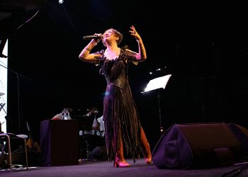 Nazan Öncel Türkiye turnesine Konya’dan start verdi