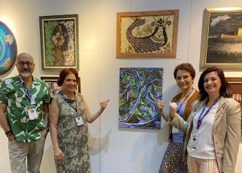 Sanatta Engel Yok Vakfı, İZFAŞ fuarında sanatseverlerle buluştu