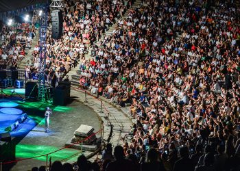 Yıldız Tilbe Bodrum’u fethetti…