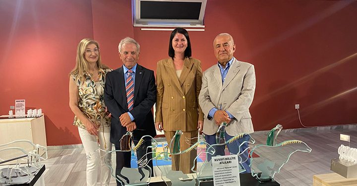 Cam sanayicisi Mehmet Koç: “Onlar Olmasaydı Lozan Olmazdı ” adlı sergisini sanatseverlerle buluşturdu