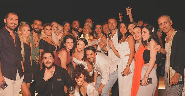 Evrim Yaşlak’tan görkemli doğum günü partisi