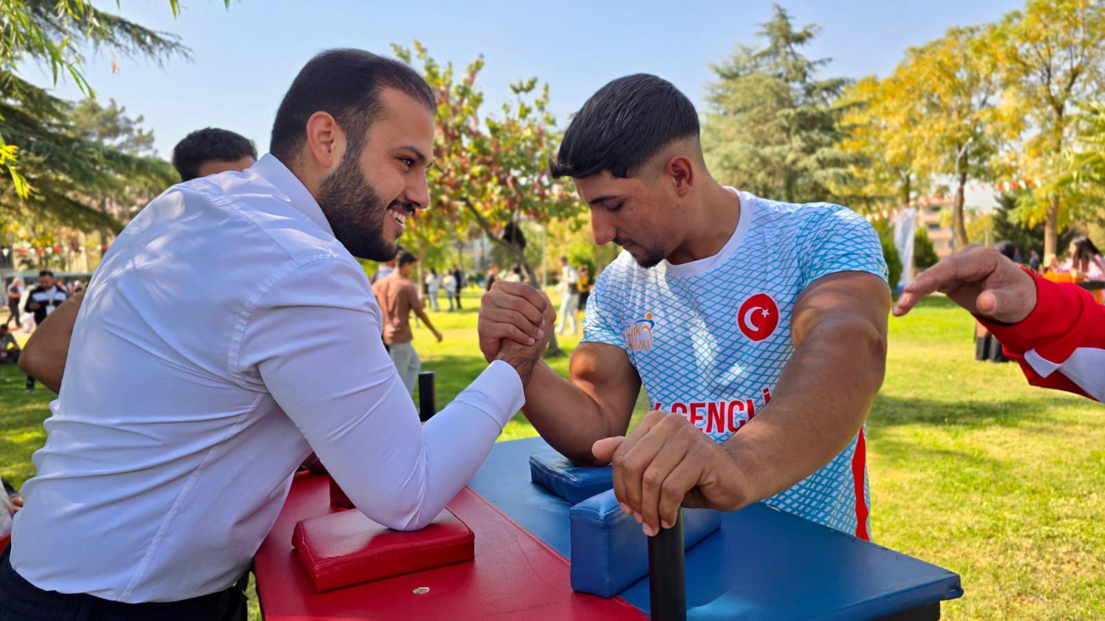 Eyyübiye’nin gururu Ercüment Bars: Küçük yaşta başladığı Bilek Güreşinde Türkiye dereceleri kazandı